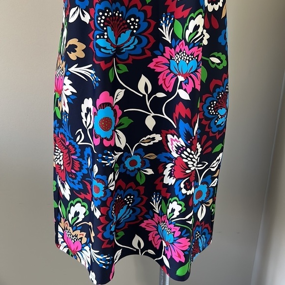 Jude Connally Ella Dress Chintz Navy Floral
Short Sleeve Pockets Sz M - Picture 4 of 12